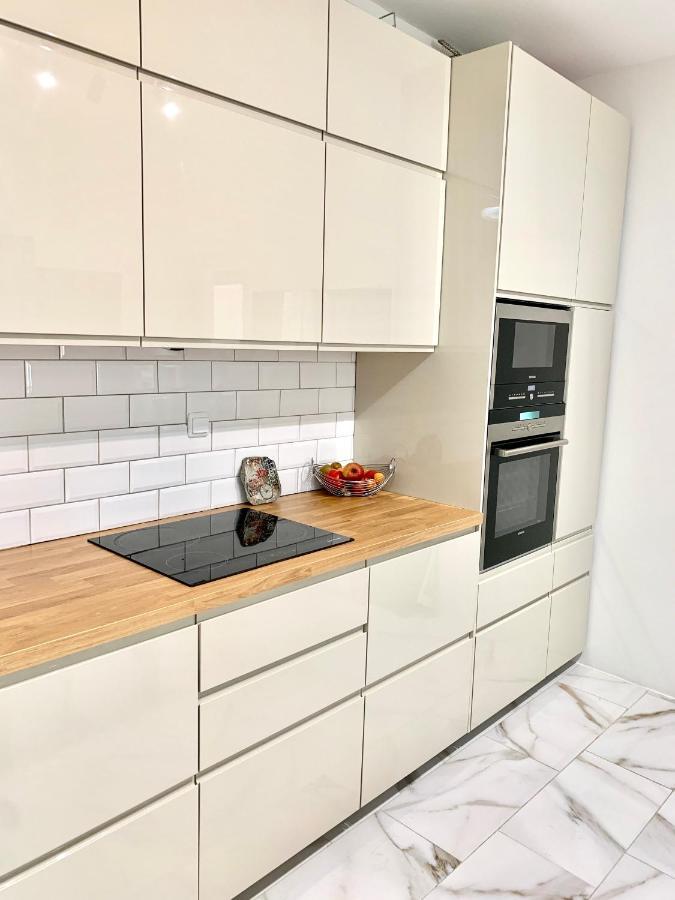 Cozy Apartment With Parking Near The City Center Atene Esterno foto