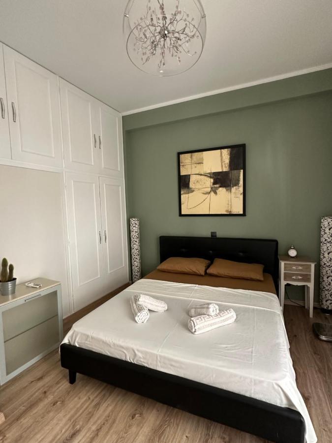 Cozy Apartment With Parking Near The City Center Atene Esterno foto