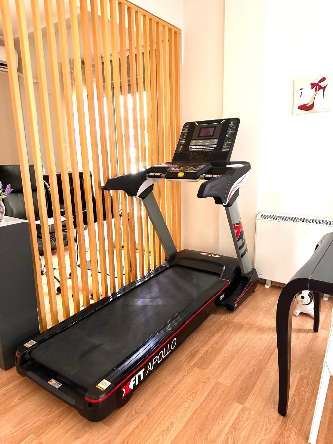 Cozy Apartment With Parking Near The City Center Atene Esterno foto