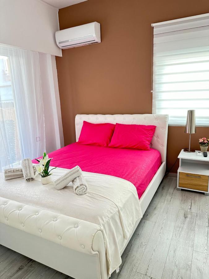 Cozy Apartment With Parking Near The City Center Atene Esterno foto