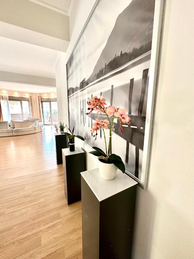 Cozy Apartment With Parking Near The City Center Atene Esterno foto