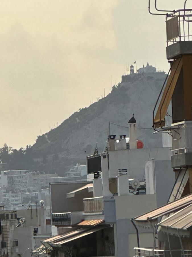 Cozy Apartment With Parking Near The City Center Atene Esterno foto